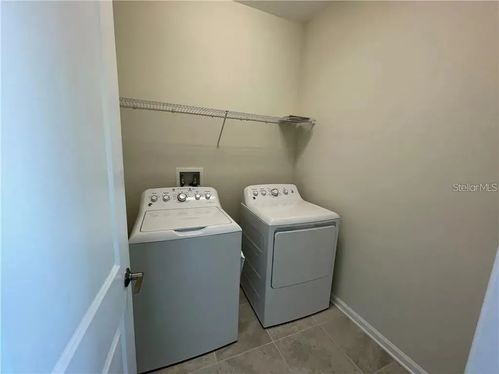 813 Ocean Course Avenue Davenport FL 33896