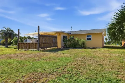 900 Stewart Street Englewood FL 34223