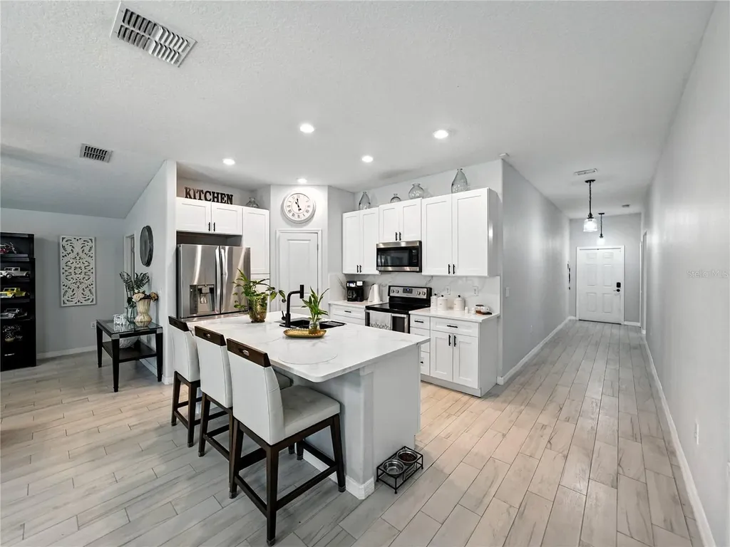 149 Cascade Bend Drive Ruskin FL 33570