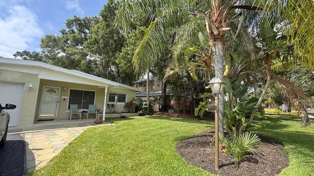 559 Villagrande Avenue S St Petersburg FL 33707