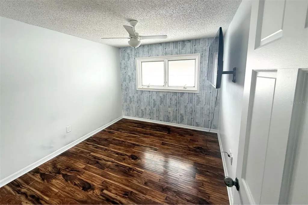12041 70th Street Largo FL 33773