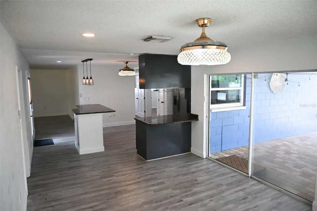 12041 70th Street Largo FL 33773