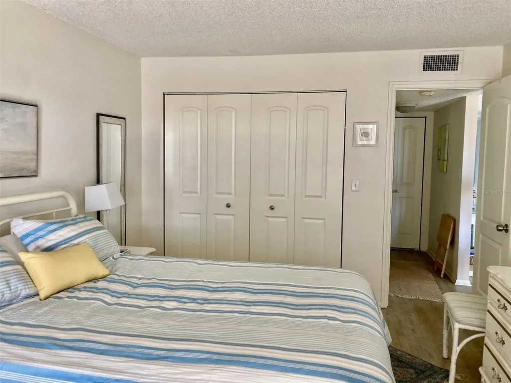 304 47th Avenue Drive W Bradenton FL 34207