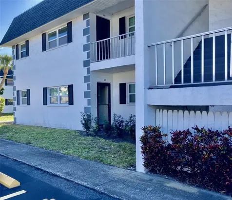304 47th Avenue Drive W Bradenton FL 34207