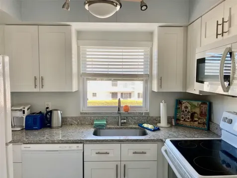 304 47th Avenue Drive W Bradenton FL 34207