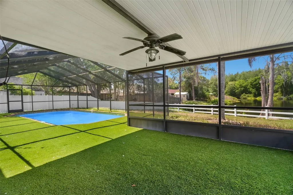 16104 Country Crossing Drive Tampa FL 33624