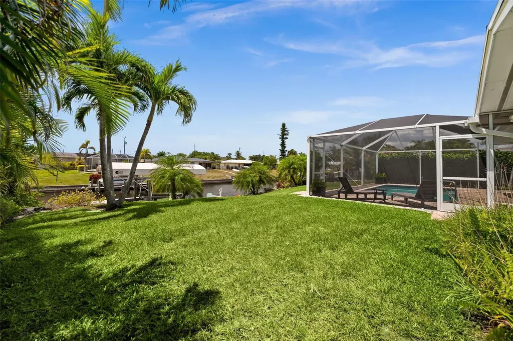 3014 SE 17th Avenue Cape Coral FL 33904