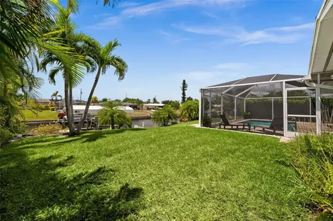 3014 SE 17th Avenue Cape Coral FL 33904