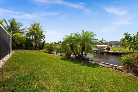3014 SE 17th Avenue Cape Coral FL 33904