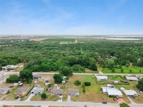 331 Walter Avenue Frostproof FL 33843