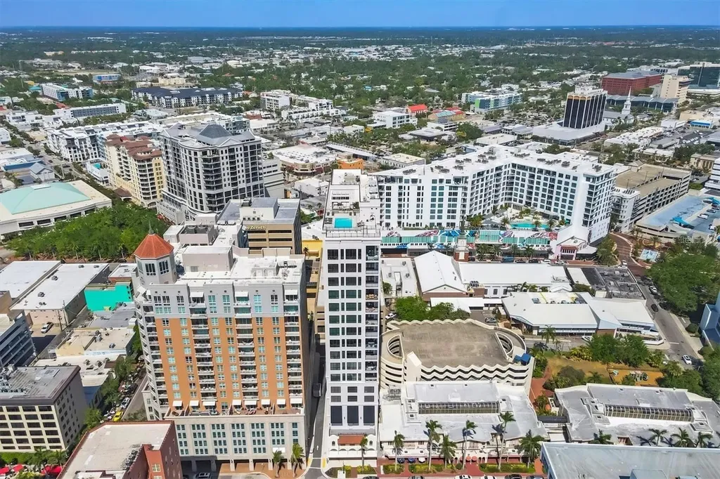 33 S Palm Avenue Sarasota FL 34236