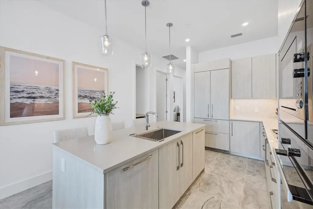33 S Palm Avenue Sarasota FL 34236