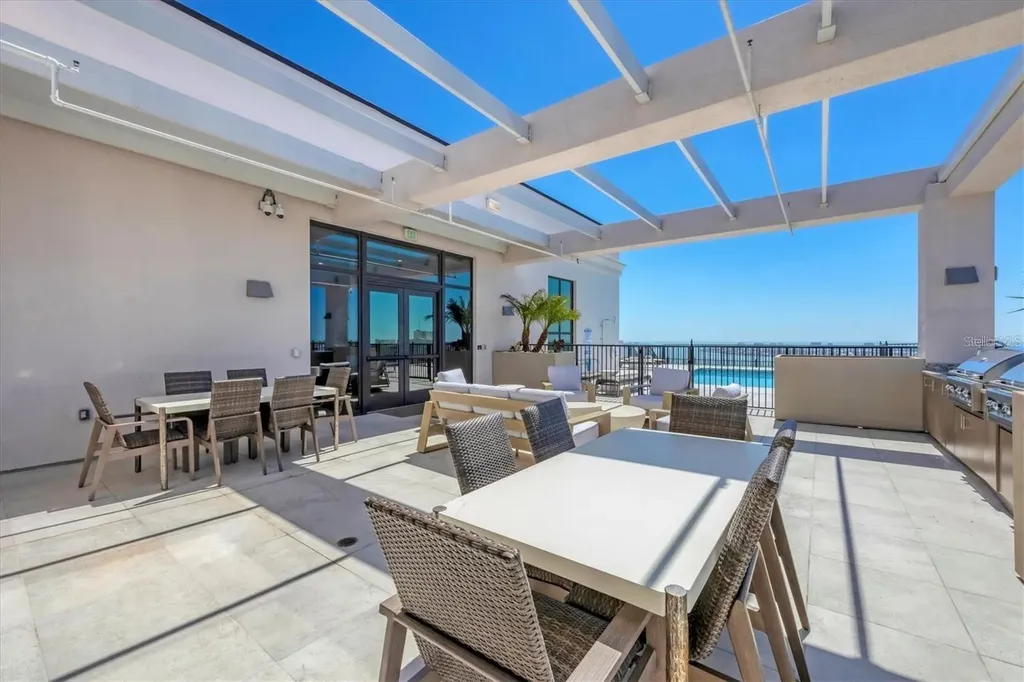 33 S Palm Avenue Sarasota FL 34236