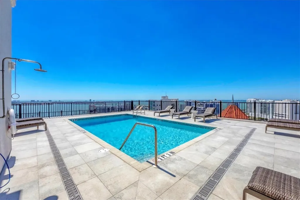 33 S Palm Avenue Sarasota FL 34236
