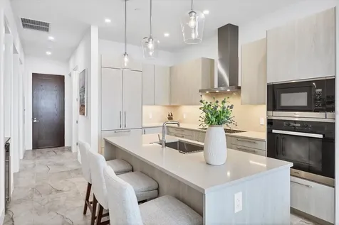 33 S Palm Avenue Sarasota FL 34236