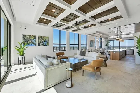 33 S Palm Avenue Sarasota FL 34236