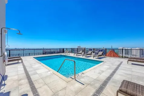 33 S Palm Avenue Sarasota FL 34236
