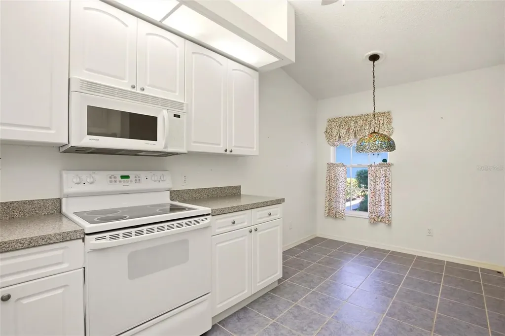 5576 Country Club Way Sarasota FL 34243