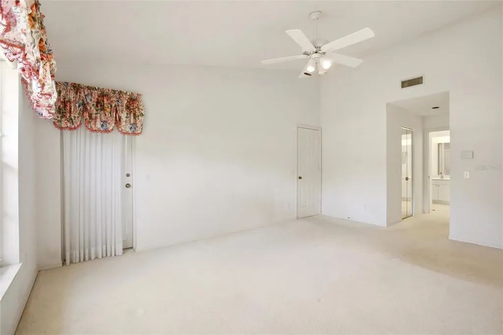5576 Country Club Way Sarasota FL 34243