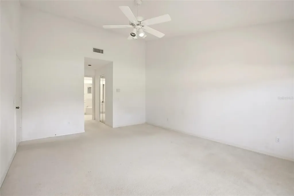 5576 Country Club Way Sarasota FL 34243