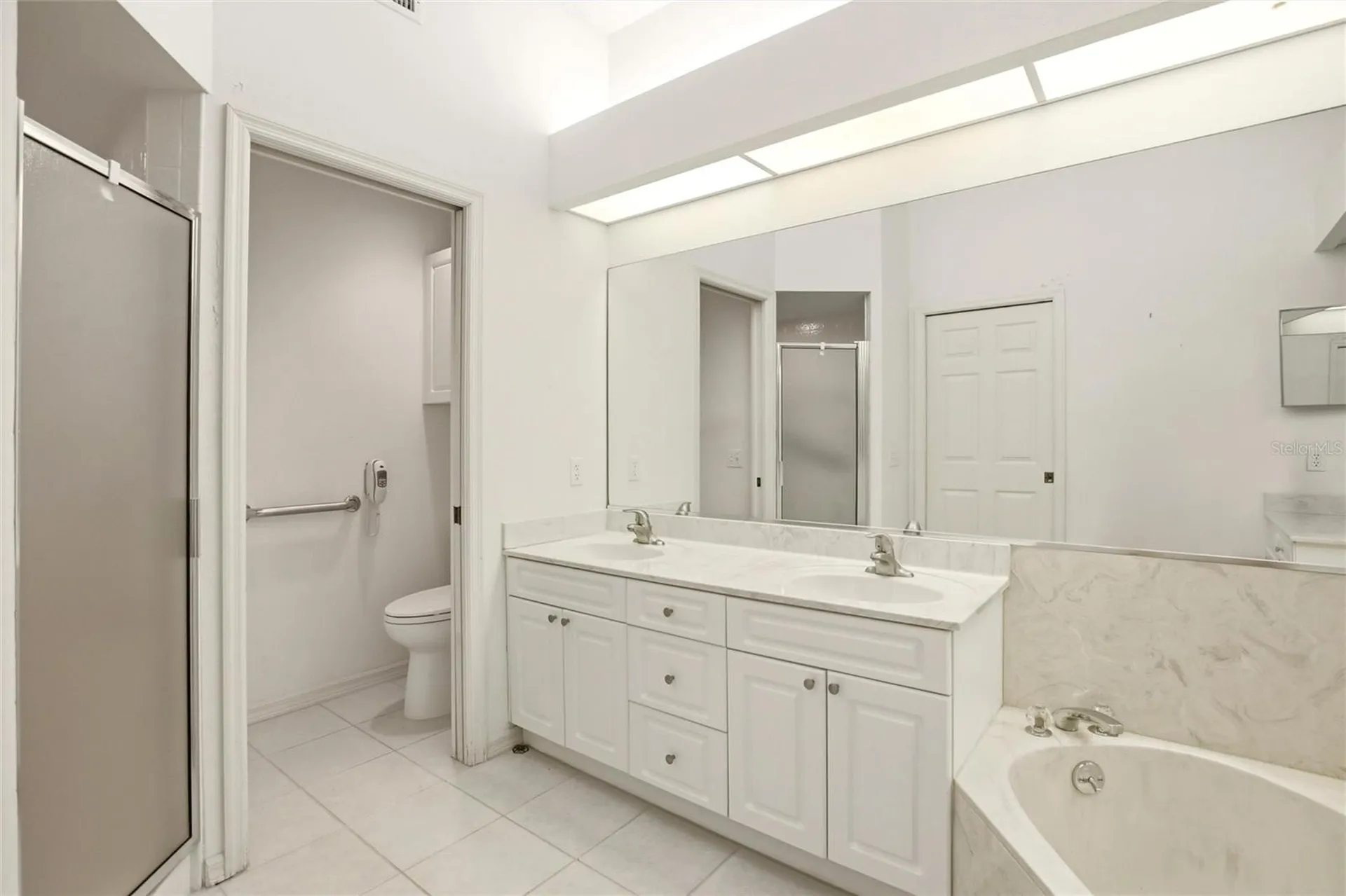 5576 Country Club Way Sarasota FL 34243