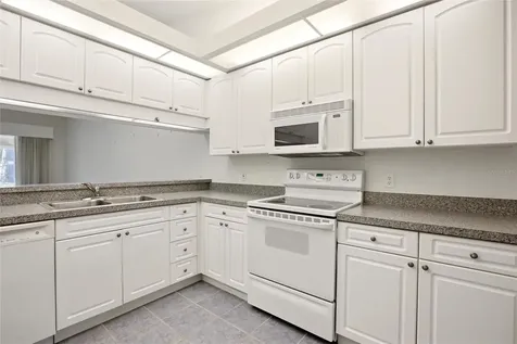 5576 Country Club Way Sarasota FL 34243