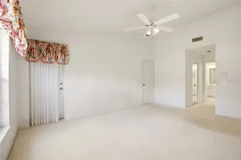 5576 Country Club Way Sarasota FL 34243
