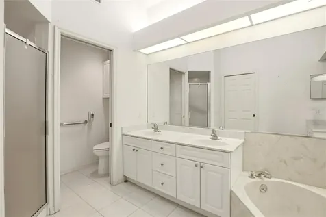 5576 Country Club Way Sarasota FL 34243