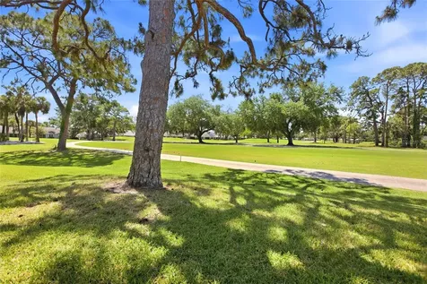 5576 Country Club Way Sarasota FL 34243