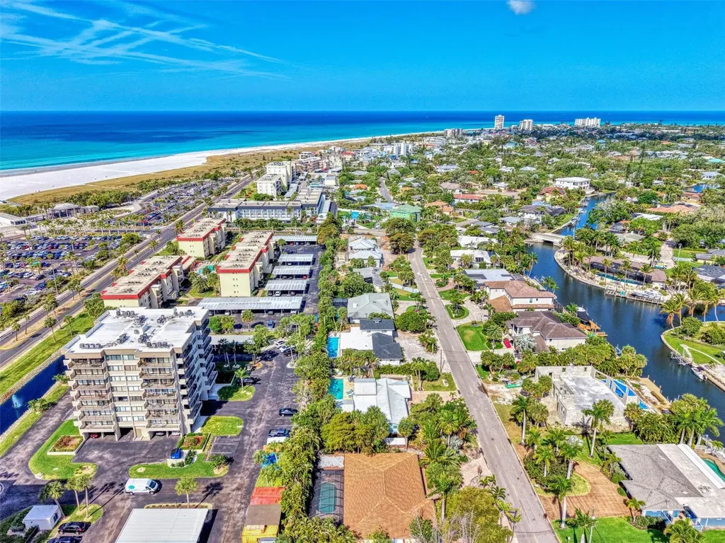 5628 Cape Leyte Drive Sarasota FL 34242