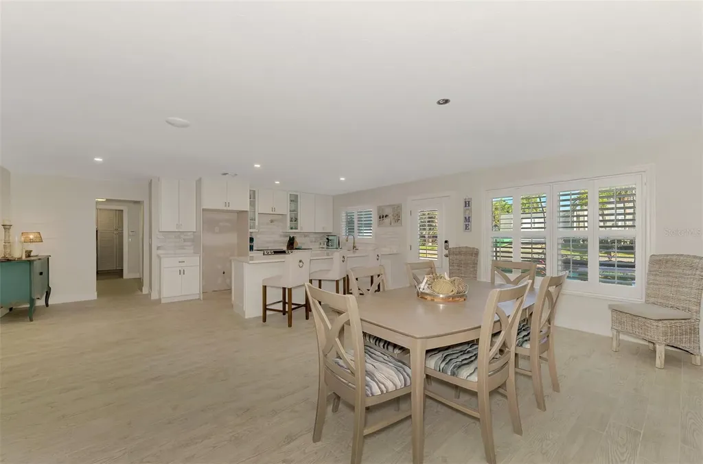 5628 Cape Leyte Drive Sarasota FL 34242