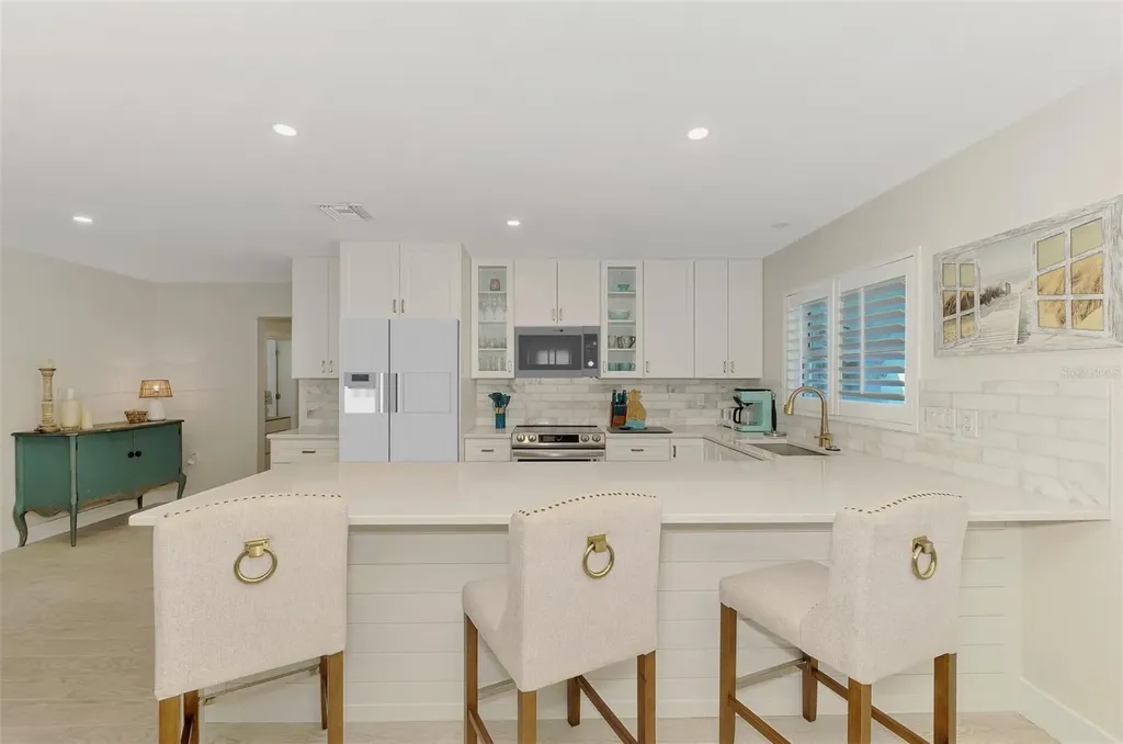 5628 Cape Leyte Drive Sarasota FL 34242