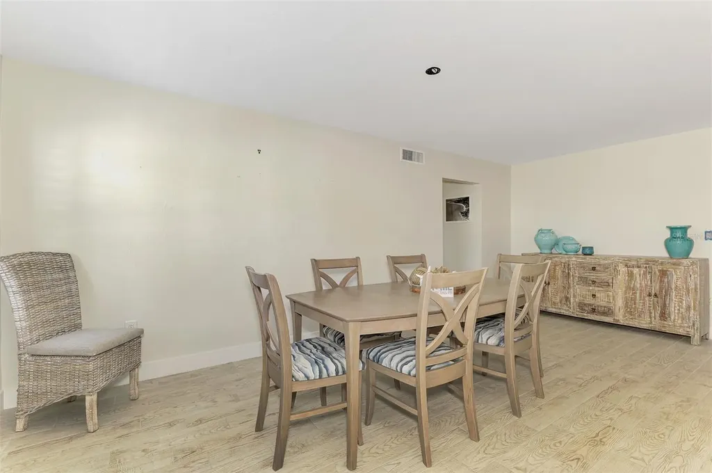 5628 Cape Leyte Drive Sarasota FL 34242