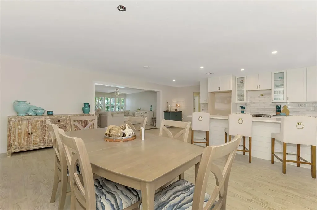 5628 Cape Leyte Drive Sarasota FL 34242