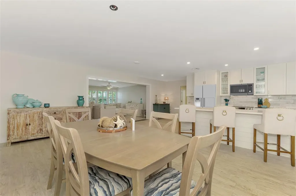 5628 Cape Leyte Drive Sarasota FL 34242