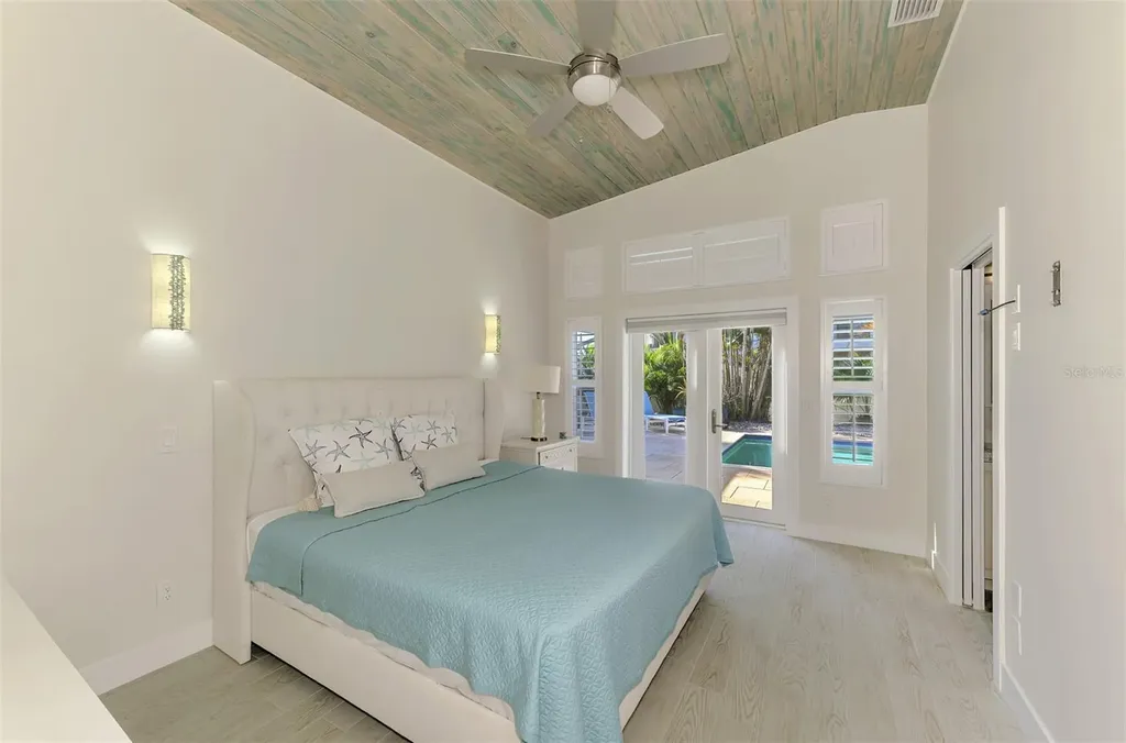 5628 Cape Leyte Drive Sarasota FL 34242