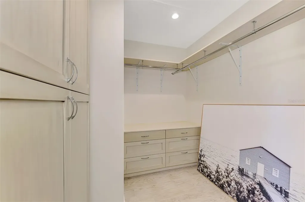 5628 Cape Leyte Drive Sarasota FL 34242