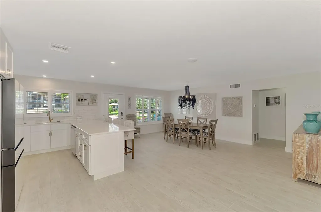 5628 Cape Leyte Drive Sarasota FL 34242