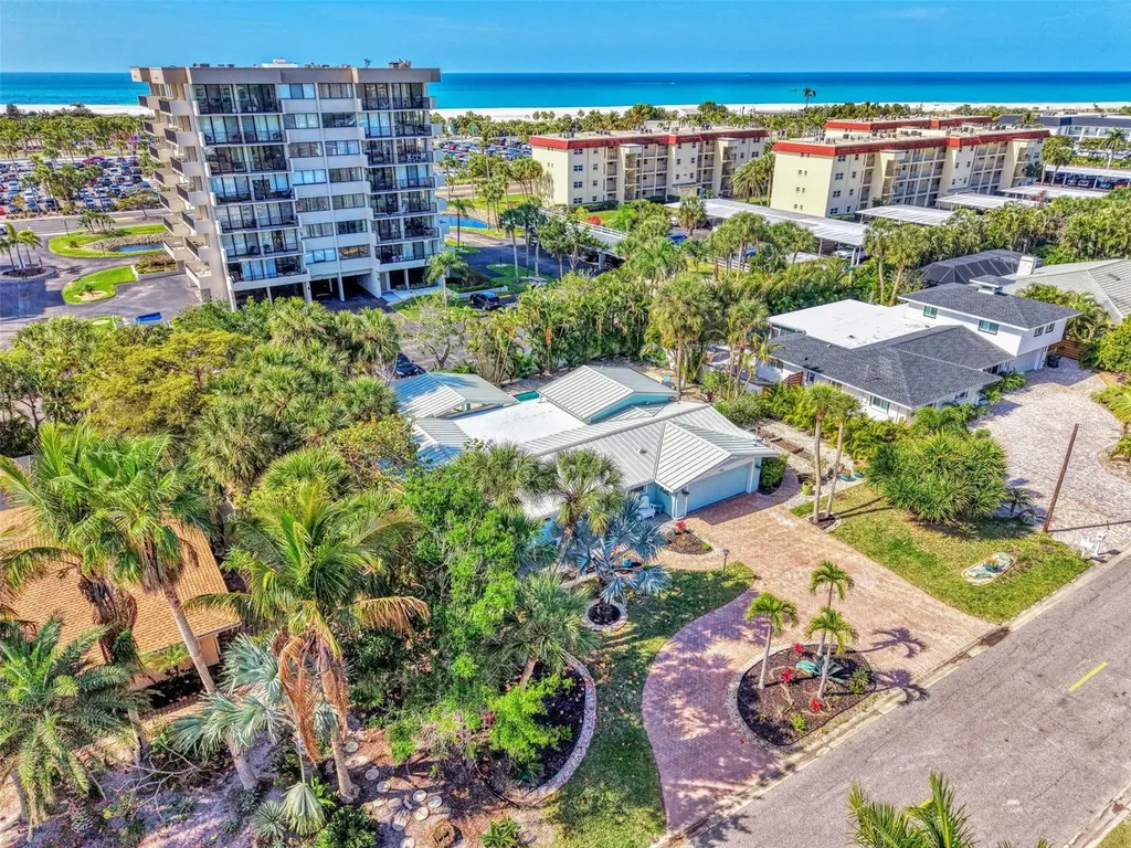 5628 Cape Leyte Drive Sarasota FL 34242