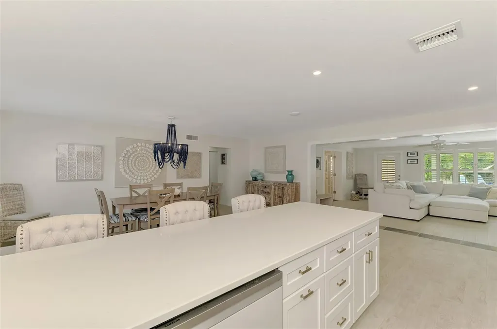 5628 Cape Leyte Drive Sarasota FL 34242