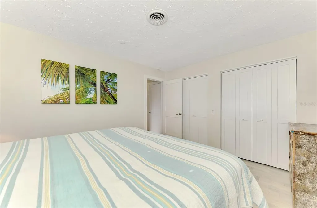 5628 Cape Leyte Drive Sarasota FL 34242