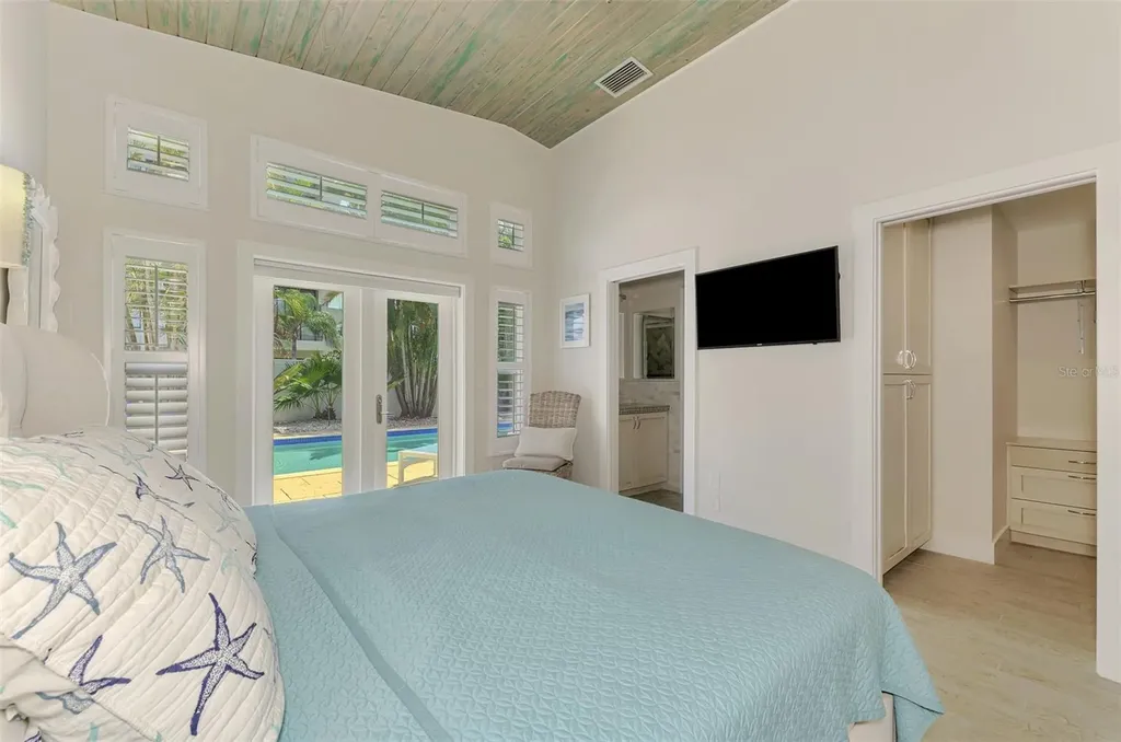 5628 Cape Leyte Drive Sarasota FL 34242