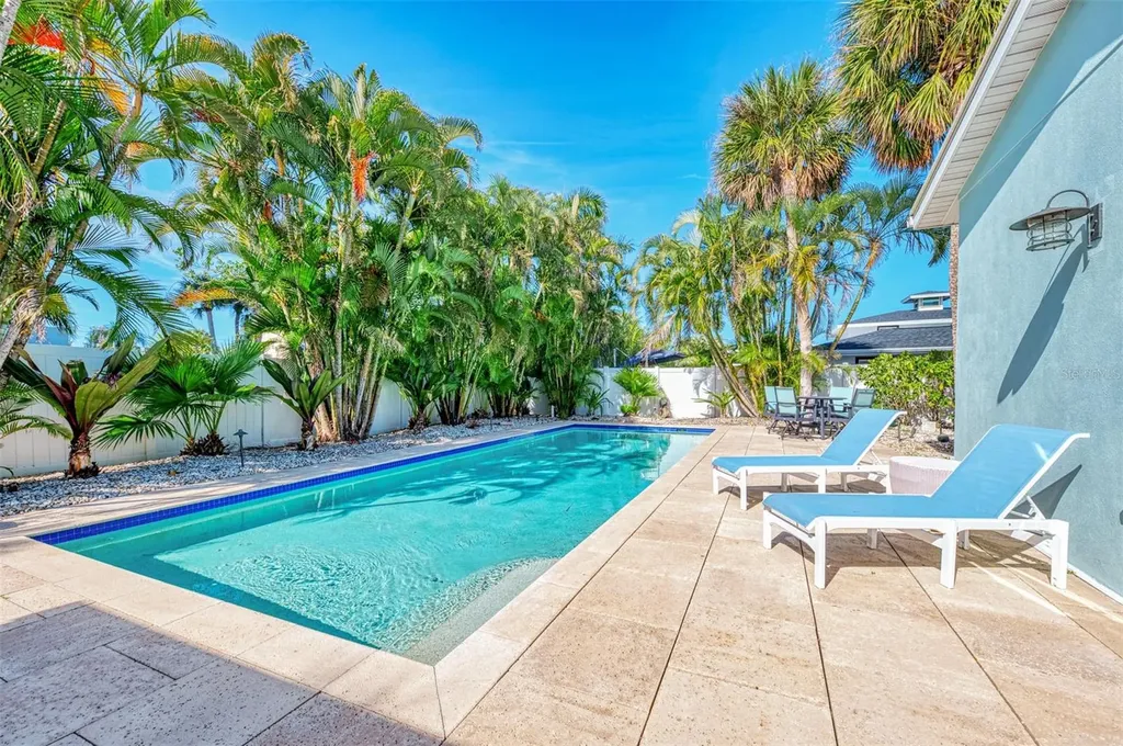 5628 Cape Leyte Drive Sarasota FL 34242