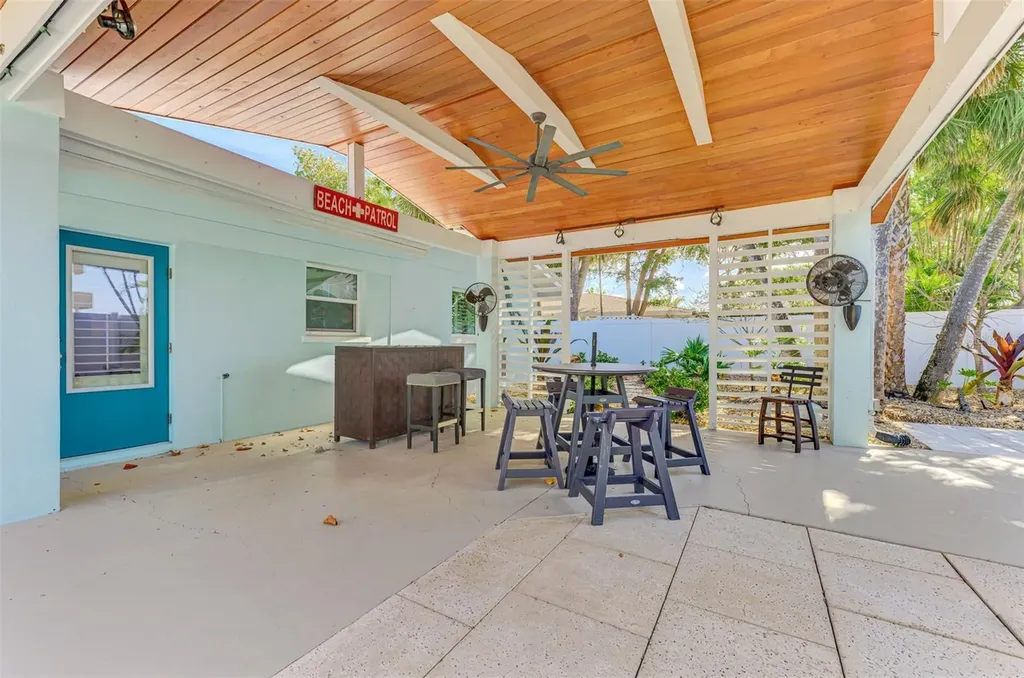 5628 Cape Leyte Drive Sarasota FL 34242