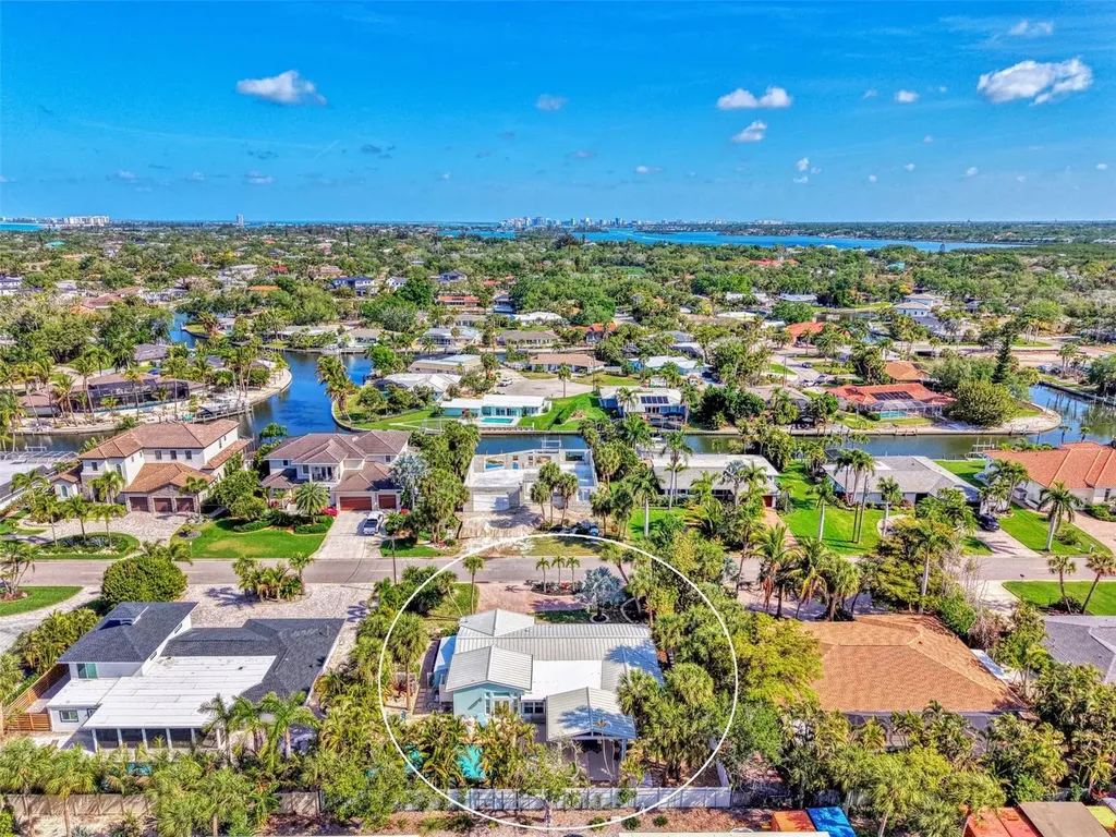 5628 Cape Leyte Drive Sarasota FL 34242