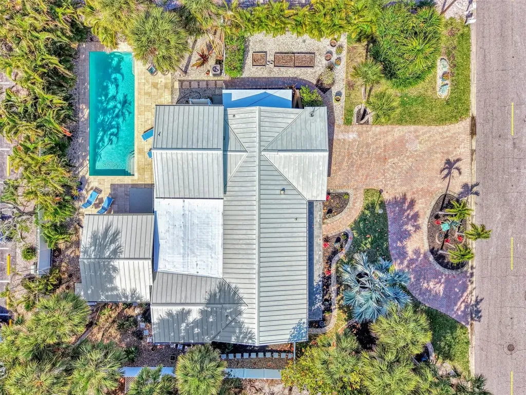 5628 Cape Leyte Drive Sarasota FL 34242