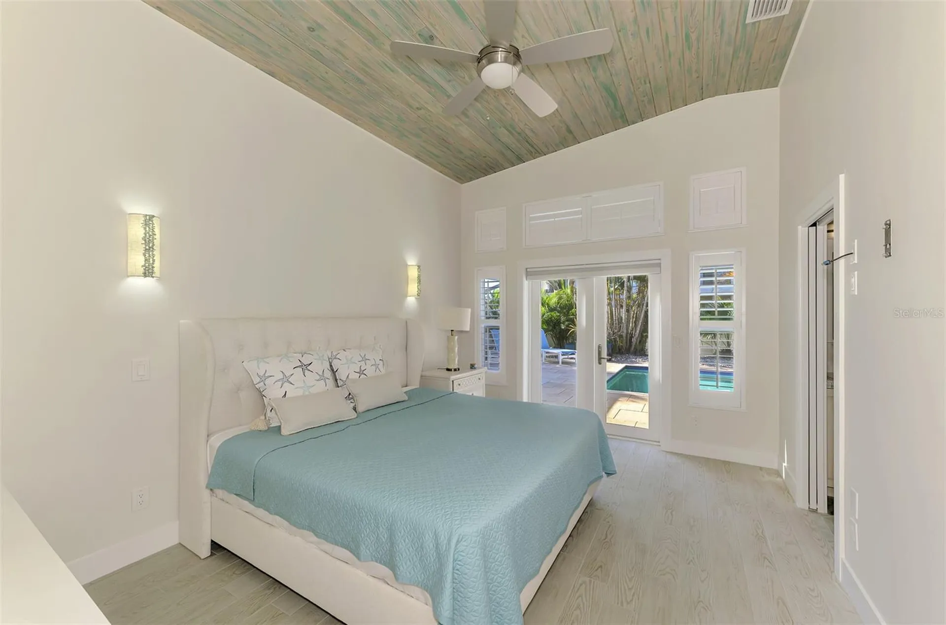 5628 Cape Leyte Drive Sarasota FL 34242