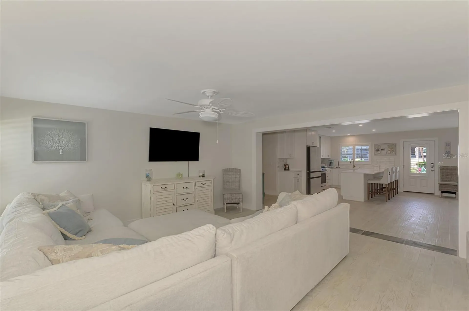 5628 Cape Leyte Drive Sarasota FL 34242