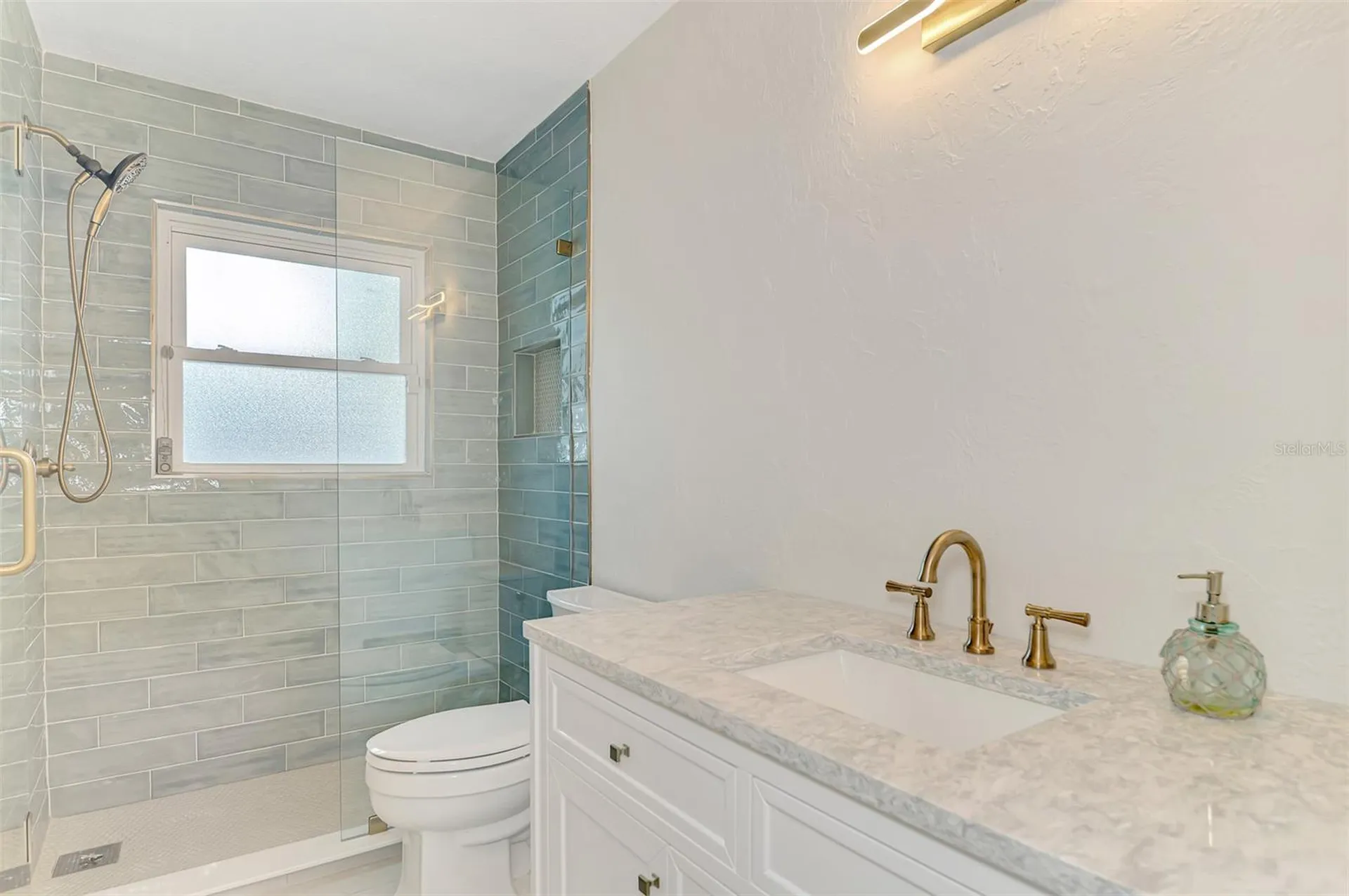 5628 Cape Leyte Drive Sarasota FL 34242