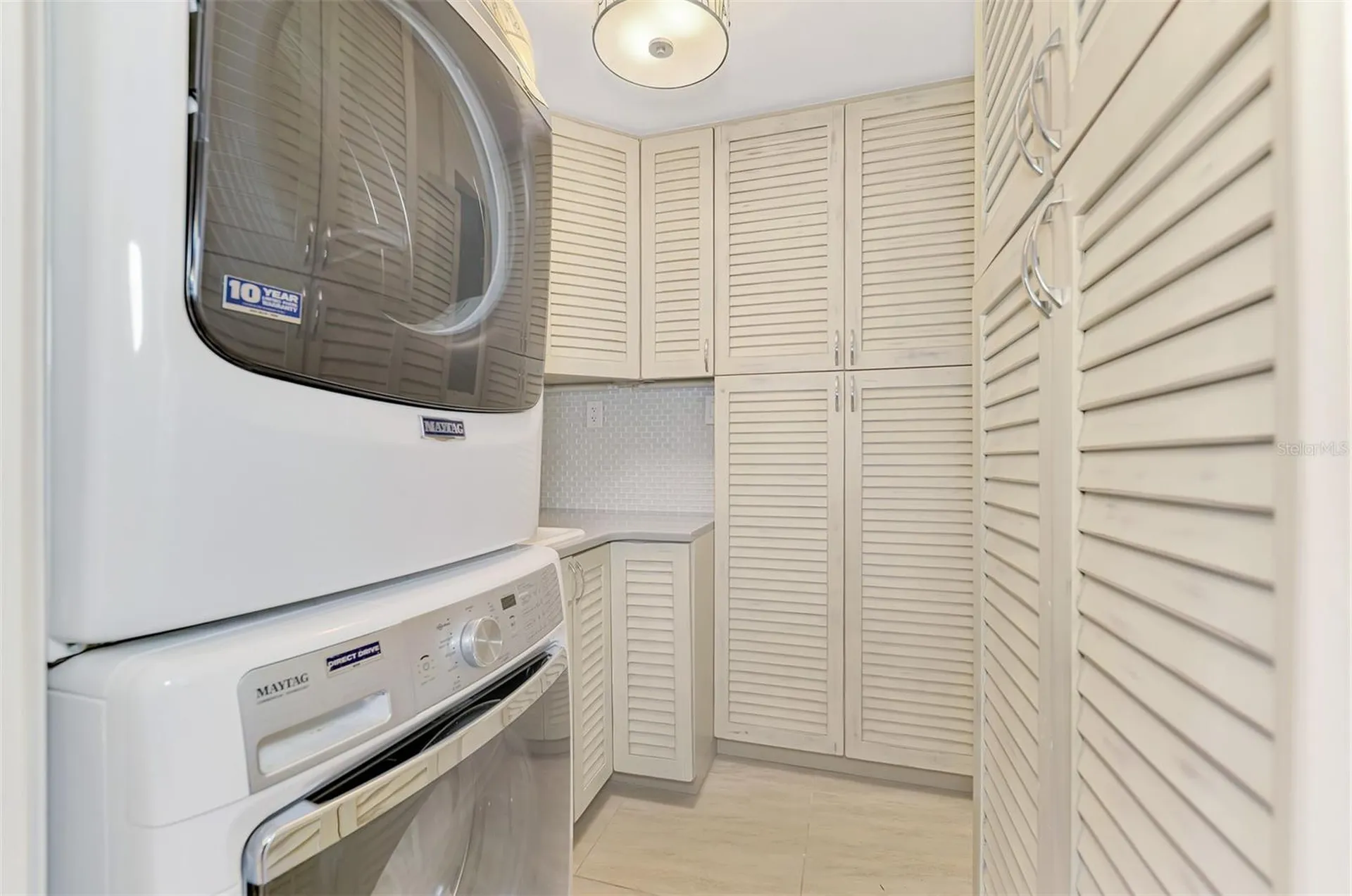 5628 Cape Leyte Drive Sarasota FL 34242